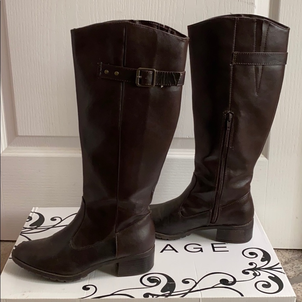 Brown boots
